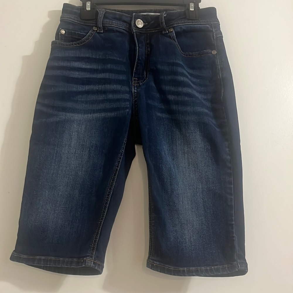 Cato’s Women’s Hi-Rise Jean Shorts EST. 1946 Denim Size 2